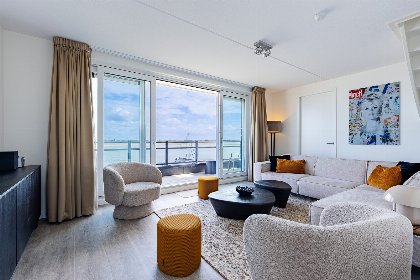 011 Vakantiewoning aan het water   met 4 balkons | Nr. 30   8 Pers. | Vista Maris