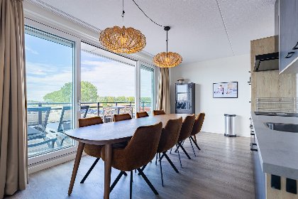 013 Vakantiewoning aan het water   met 4 balkons | Nr. 30   8 Pers. | Vista Maris