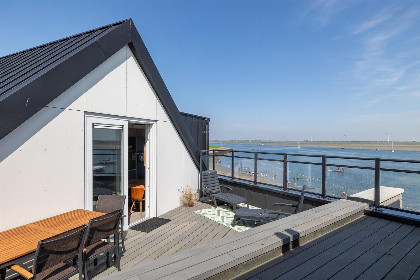 022 Vakantiewoning aan het water   met dakterras en balkon | Nr. 40   2 Pers. | Vista Maris