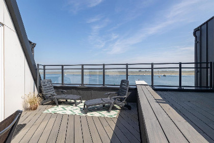 023 Vakantiewoning aan het water   met dakterras en balkon | Nr. 40   2 Pers. | Vista Maris