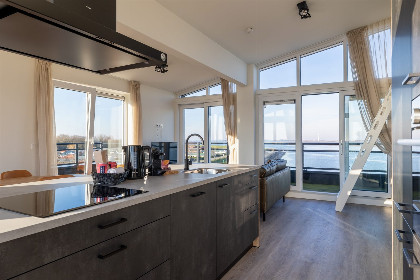 002 Vakantiewoning aan het water   met dakterras en balkon | Nr. 48   4 Pers | Vista Maris