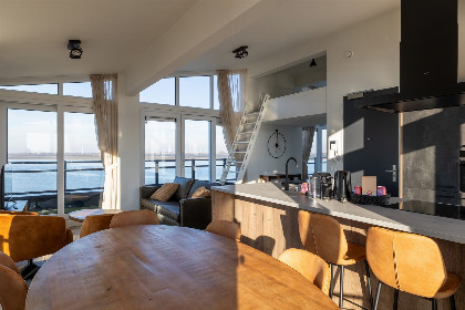 010 Vakantiewoning aan het water   met dakterras en balkon | Nr. 48   4 Pers | Vista Maris