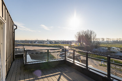 021 Vakantiewoning aan het water   met dakterras en balkon | Nr. 48   4 Pers | Vista Maris