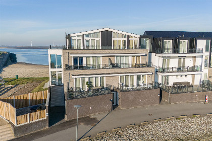 028 Vakantiewoning aan het water   met dakterras en balkon | Nr. 48   4 Pers | Vista Maris