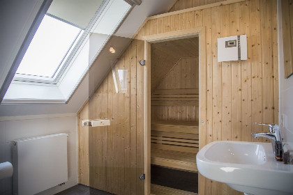 007 Villa Oesterdam Wellness | 10 personen