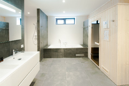 010 Villa Oesterdam Wellness | 16 personen