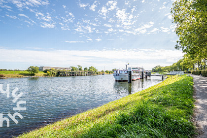 018 Moderne 4 persoons vakantiewoning met tuin op het zuiden in Veere