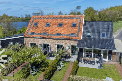 025 Moderne 4 persoons vakantiewoning met tuin op het zuiden in Veere