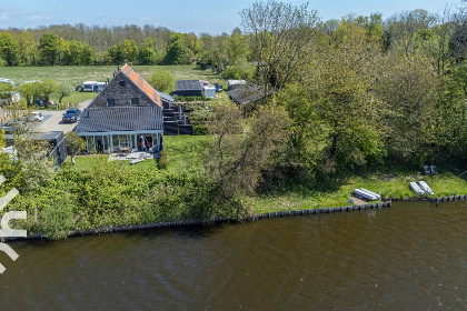 015 Prachtige 6 persoons zomerwoning met tuin op het zuiden in Veere