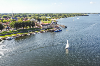 016 Prachtige 6 persoons zomerwoning met tuin op het zuiden in Veere