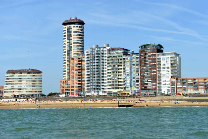 008 Driepersoons strand appartement met zeezicht aan de Boulevard van Vlissingen