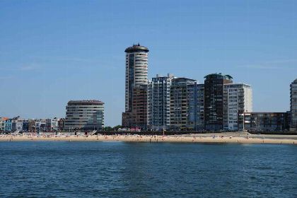 019 Driepersoons strand appartement met zeezicht aan de Boulevard van Vlissingen