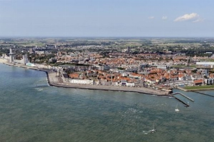 023 Driepersoons strand appartement met zeezicht aan de Boulevard van Vlissingen