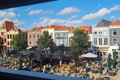 002 Historisch Rijksmonument voor 13 personen nabij de boulevard in het centrum van Vlissingen