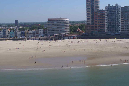 014 Slapen op het strand in een mooie 4 persoons beachroom in Vlissingen met eigen terras