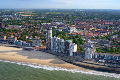 001 Vierpersoons strand appartement met zeezicht aan de Boulevard van Vlissingen