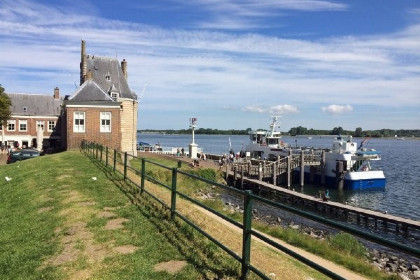 026 Vierpersoons strand appartement met zeezicht aan de Boulevard van Vlissingen