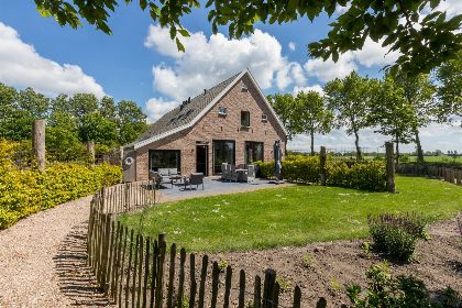 021 Familiehuis   Lepelstraat 18AB | Vrouwenpolder