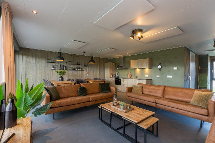 013 Familiehuis   Vroondijk 2 | Vrouwenpolder Zeebloesempje