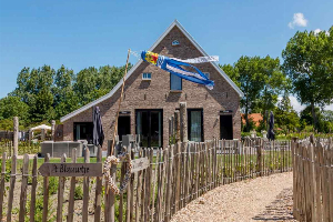 Luxe 8 persoons vakantiehuis in Vrouwenpolder met schitterende ligging