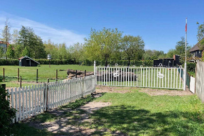 013 Sfeervol 4 persoons vakantiehuis in Vrouwenpolder   900m van het strand