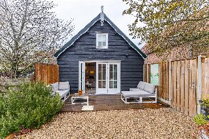 Vakantiewoning Vrouwenpolder | lichte moderne woning met grote tuin voor 4 personen | Schoolstraat 6A