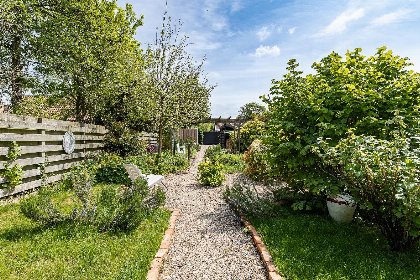 032 Vakantiewoning Vrouwenpolder | lichte moderne woning met grote tuin voor 4 personen | Schoolstraat 6A