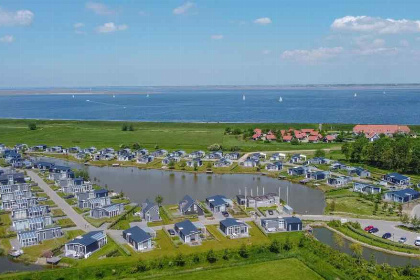 013 Comfortabel 4 persoons vakantiehuis met uitzicht op water in Wemeldinge