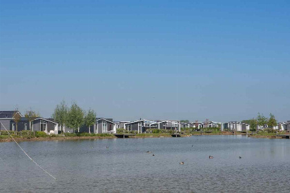 021 Comfortabele 4 persoons vakantiewoning aan het water in Wemeldinge aan de Oosterschelde