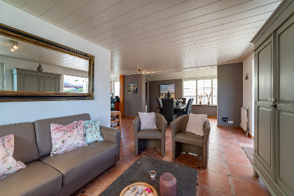 010 Comfortabele 6 persoons vakantiewoning met royale tuin en veranda