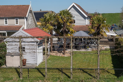 013 Comfortabele 6 persoons vakantiewoning met royale tuin en veranda