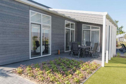 010 Moderne 2 persoons vakantiewoning met overdekt terras aan de Oosterschelde