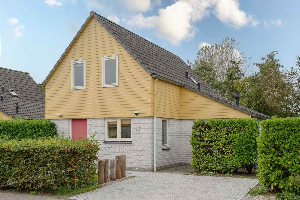 Mooi gerenoveerde 8 persoons vakantiewoning met sauna