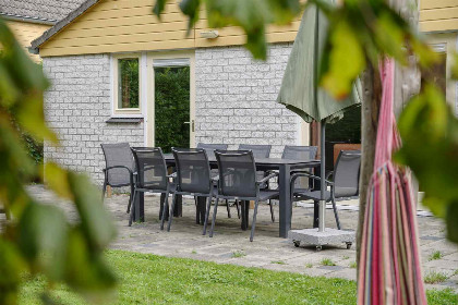 008 Mooi gerenoveerde 8 persoons vakantiewoning met sauna