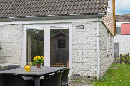 008 Mooie gerenoveerde 5 persoons woning op aangename ligging