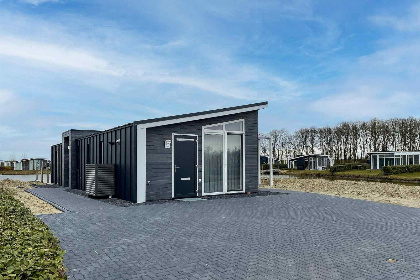 009 NIEUW: Luxe 6 persoons woning met groot terras aan het water in Wemeldinge