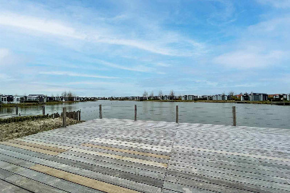 017 NIEUW: Luxe 6 persoons woning met groot terras aan het water in Wemeldinge