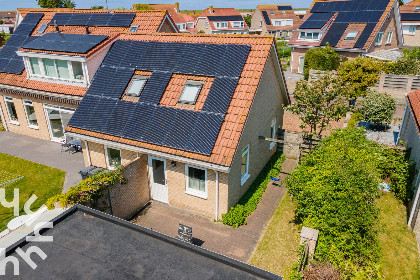 004 Gezellige 5 persoons vakantiewoning vlakbij de zee in het dijkdorp Westkapelle