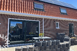 Luxe 4 persoons vakantiehuis met sauna op loopafstand van het strand