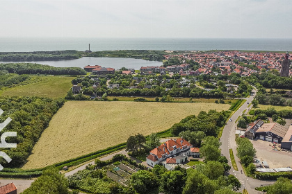 014 Prachtige groepsaccommodatie voor 18 personen in Westkapelle dichtbij het strand