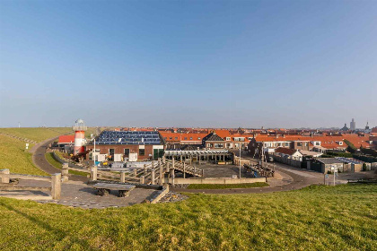 021 Rustig gelegen zomerhuisje voor 4 personen op 75 meter van het strand