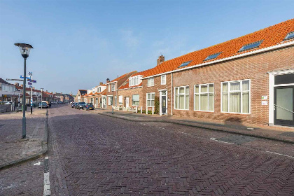 023 Vier persoons appartement op loopafstand van het strand in Westkapelle