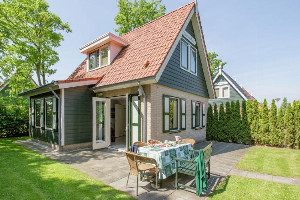 5 persoons vakantiehuis met omheinde tuin in Zonnemaire