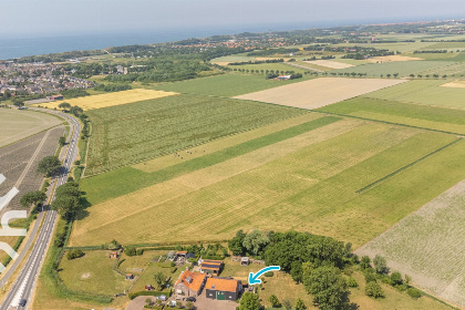 016 Comfortabel 4 persoons vakantiehuis met duinzicht en grote tuin in Zoutelande