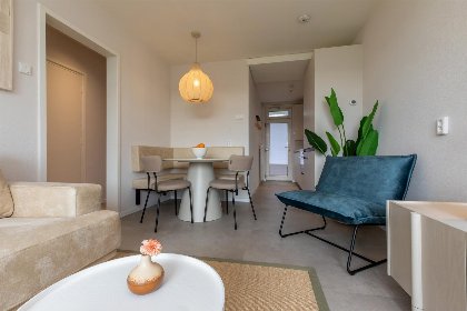 003 Kurhaus appartement nr. 1 met terras op 2 min van het strand | Nieuwstraat 1 Zoutelande