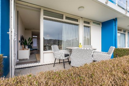 019 Kurhaus appartement nr. 1 met terras op 2 min van het strand | Nieuwstraat 1 Zoutelande