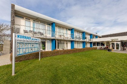 025 Kurhaus appartement nr. 1 met terras op 2 min van het strand | Nieuwstraat 1 Zoutelande