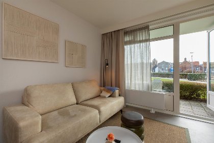 003 Kurhaus appartement nr. 2 met terras op 2 min van het strand | Nieuwstraat 1 Zoutelande