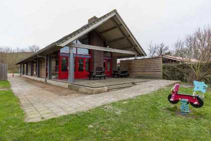 005 Mooi 10 persoons vakantiehuis met strandhuisje in Zoutelande