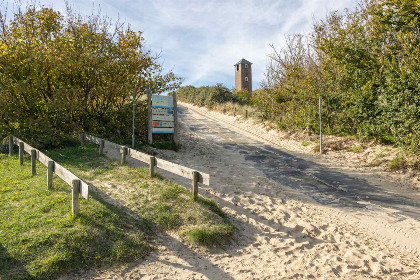 029 Ruime, sfeervolle 6 persoons vakantiebungalow dichtbij strand Zoutelande